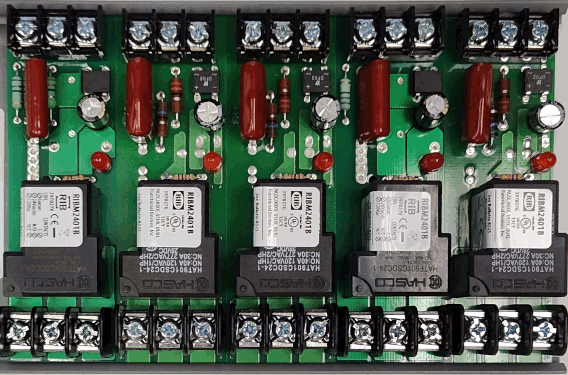 EXL03023 5 Relay Strip - 24VAC/DC or 120AC Relay 20A 120/277V